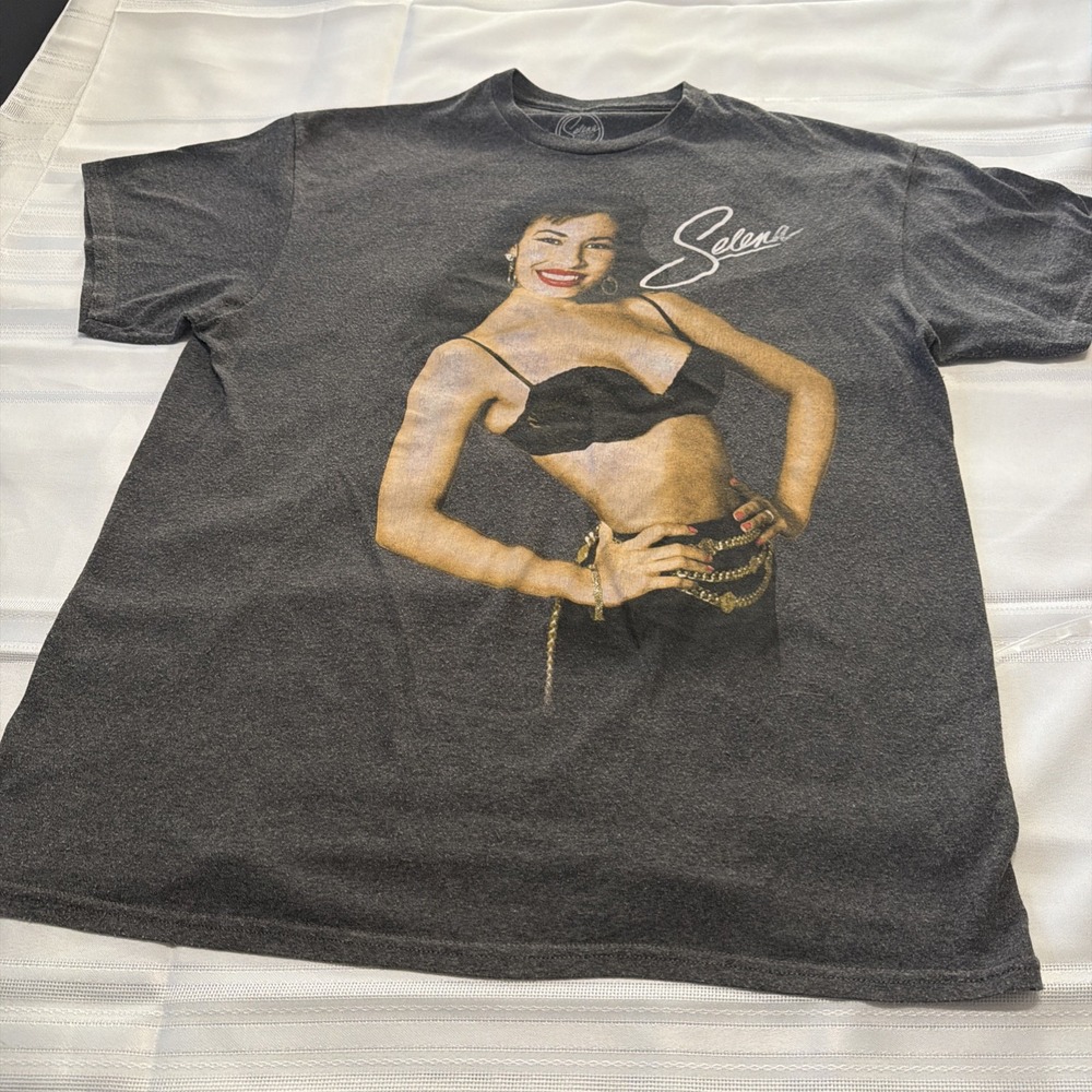 Selena Quintanilla Graphic T-Shirt Mens Large Gray Official Merchandise 2017